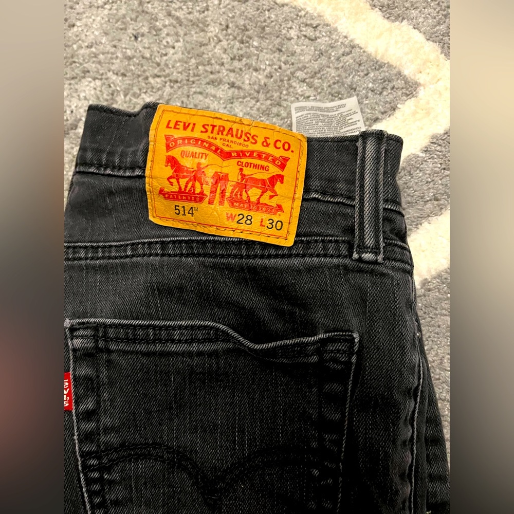 Levi’s 514 straight black jeans